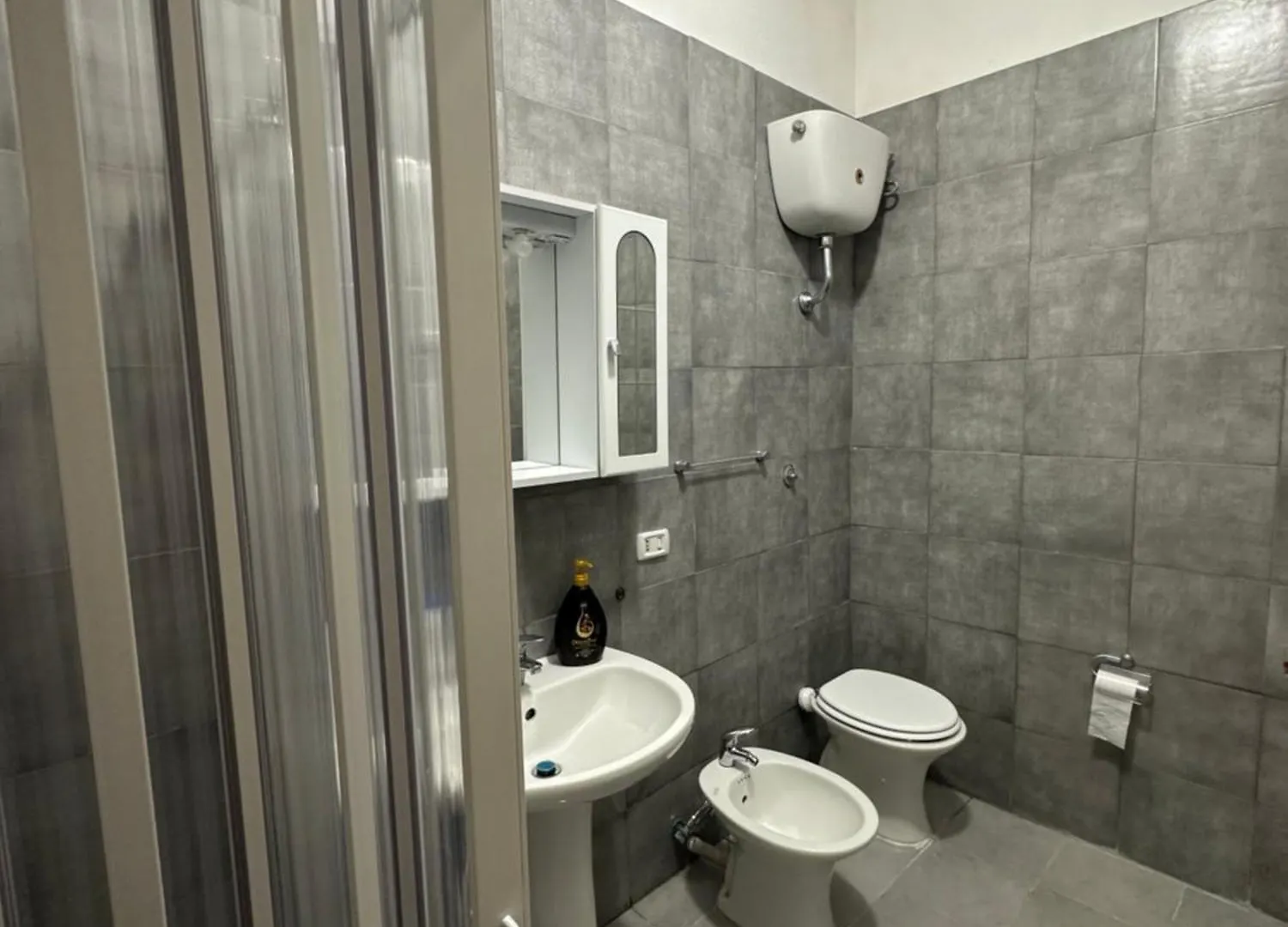 Holiday House Clara&Vincenzo 那不勒斯 0*,  意大利